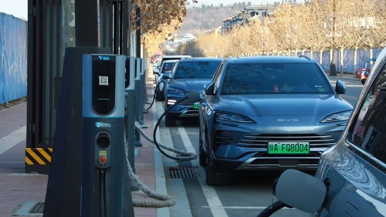 小马拉大车的漫画 漫画破局者或精神核心