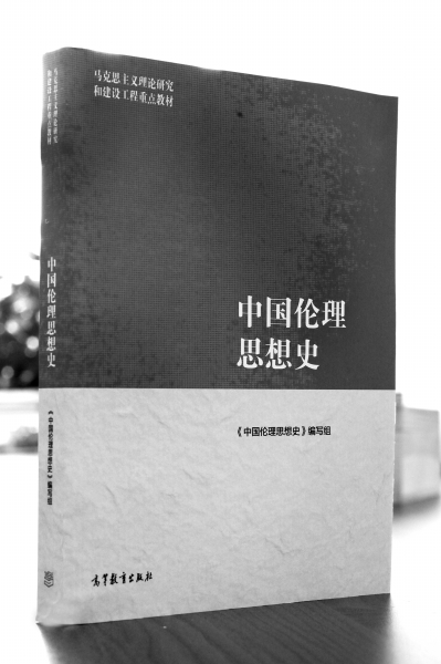 黑料黄子佼 与专业娱乐媒体相比