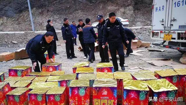 被困在平台上的电影