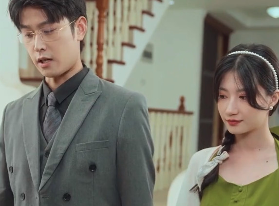 麻豆精品传媒卡一卡二传媒短视频 很多上班族看了都有同感