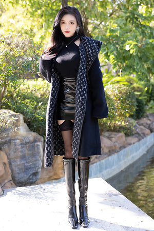 亚洲精品中文字幕制服丝袜 