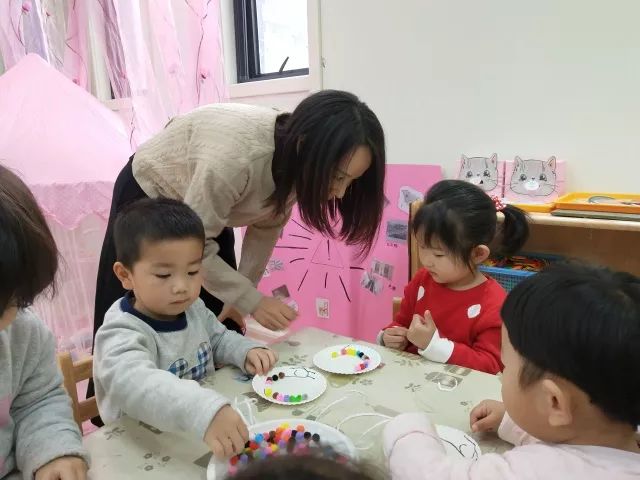 精品国产卡一卡2卡3卡