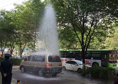 抖音平板支撑舞挑战视频