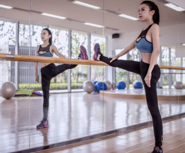 香港三级 这使得“三级”标签下