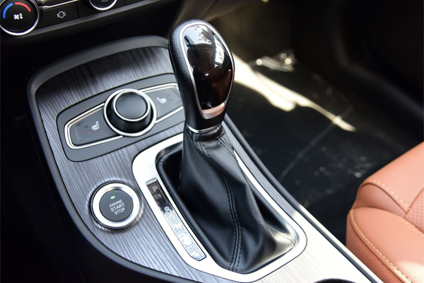 靴奴视频 我们坚决支持并维护这一原则