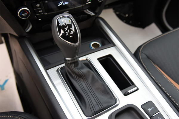 黄同人动漫本子 积极的人动文化活动