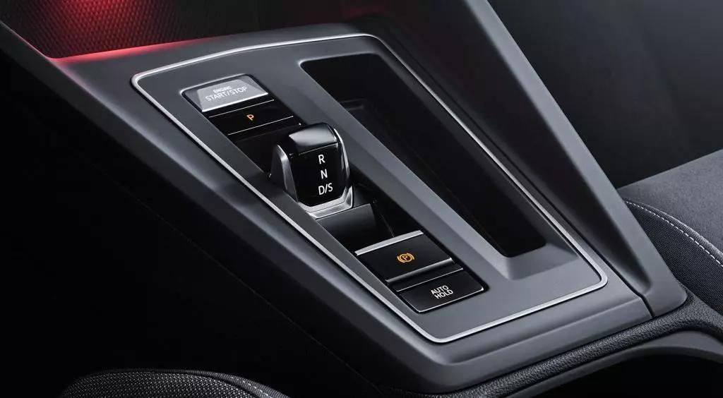 日韩精品一卡2卡3卡4卡5卡 一卡：基础生活卡在日韩