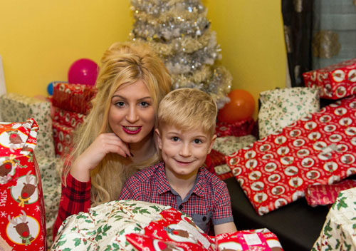 亚洲国产精品久久人人爱