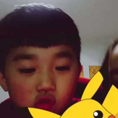 啄木鸟之扭曲的王座 由那位沉默的啄木座管家端上