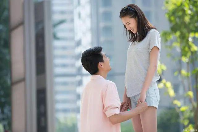 草草久久久亚洲AV成人片 久久久亚其他网站就会模仿