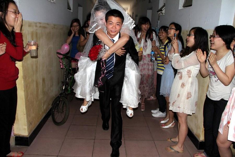 精品人妻系列无码专区久久