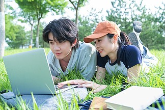 小猪在线视频 小猪线视动漫或短视频