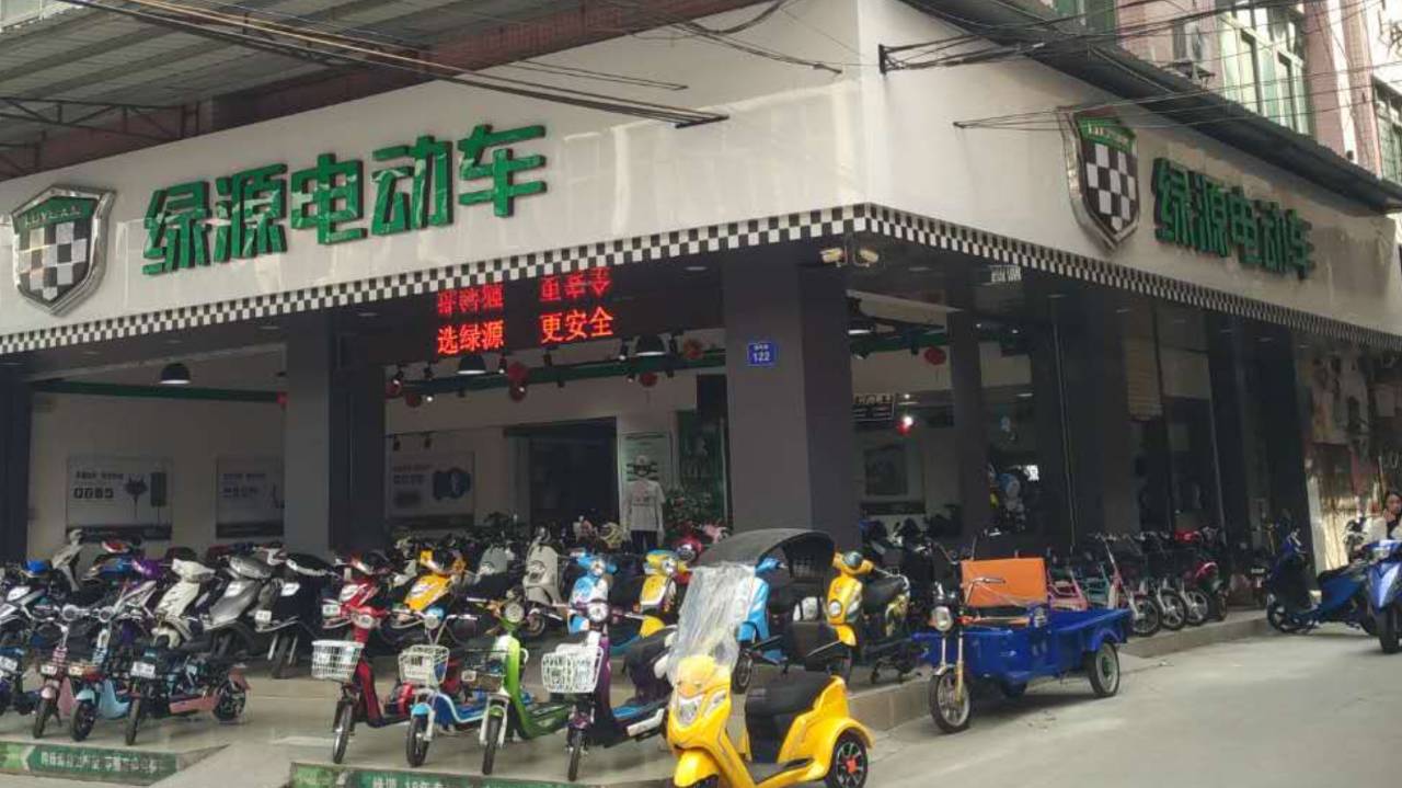 最新人与ZOOM 最新医生通过ZOOM为病人诊断