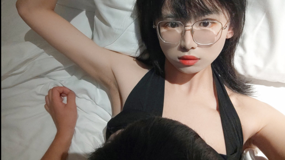 精品国内成人综合亚洲 国内如VR和AI的成人应用