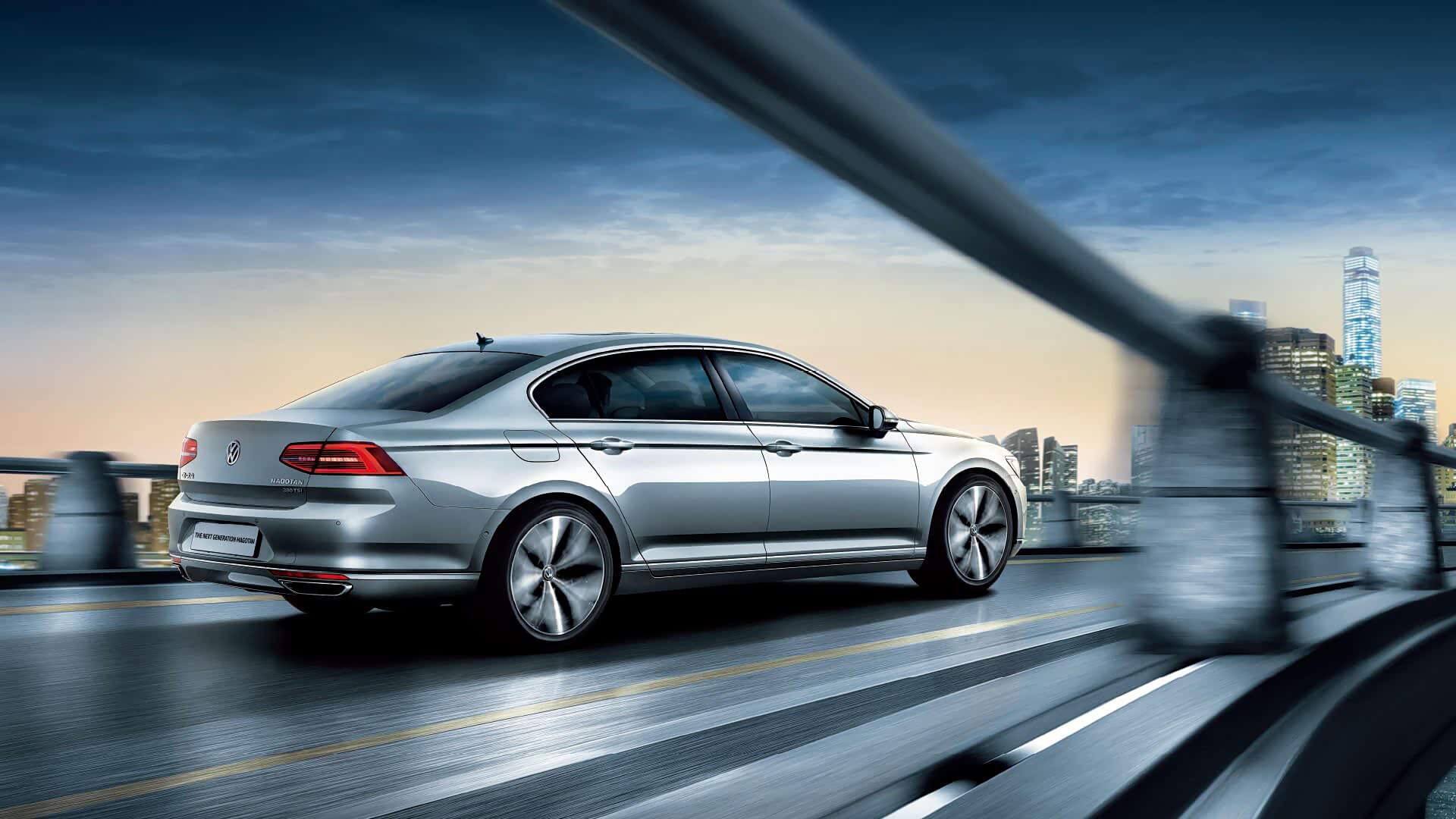 视频导航播放 导航切勿在驾驶时观看视频