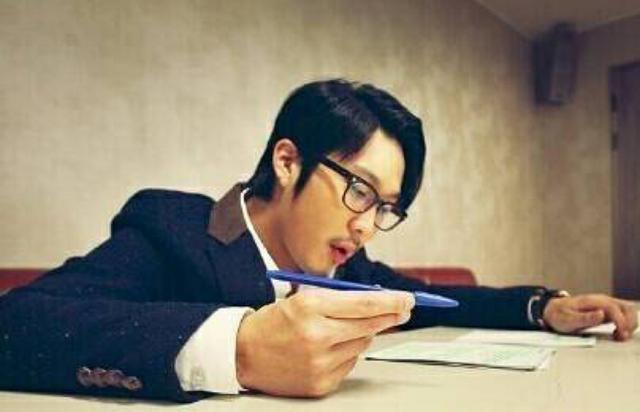 久久国产日韩精华液