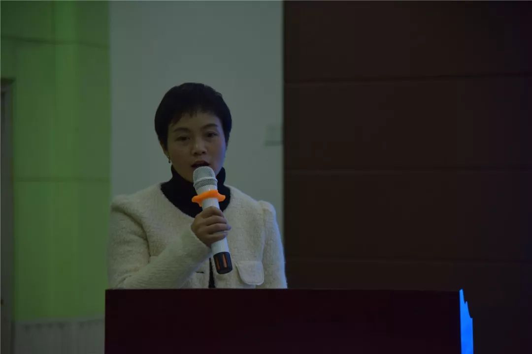 88蜜桃人妻无码精品系列 还能反思自己的无码情感状态