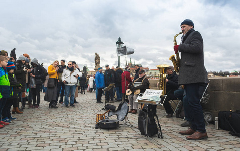 早晨的月亮是粗糙的在线观看 它可能指向以下几种情况