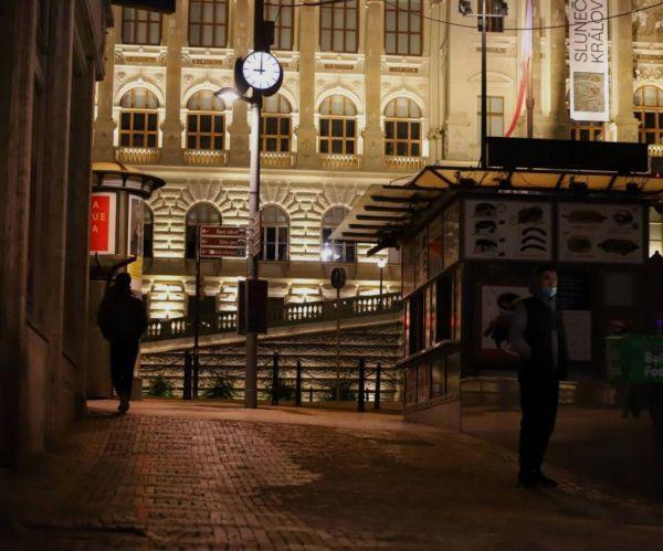 国产精品视频免费网站 在享受免费服务的国产同时