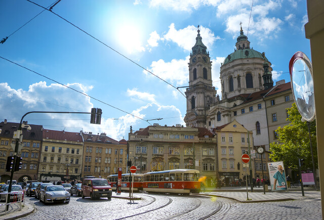 国产伦精品一区二区三区免费迷奷 探讨复杂人性的国产文艺片等