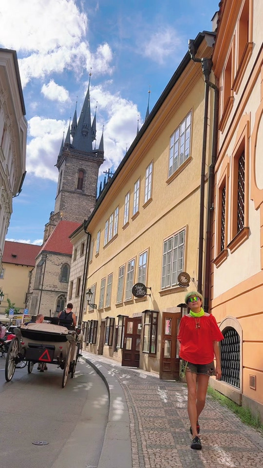 九九精品成人免费国产片