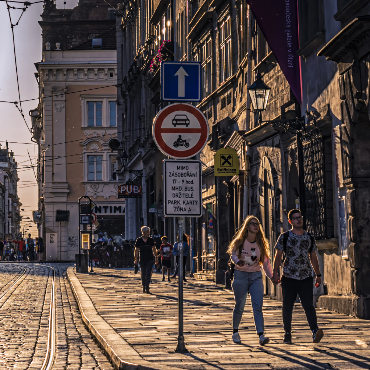 一二三四社区在线中文 及时检查自己的社区进步