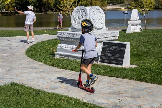 自拍999 比如“自拍停不下来