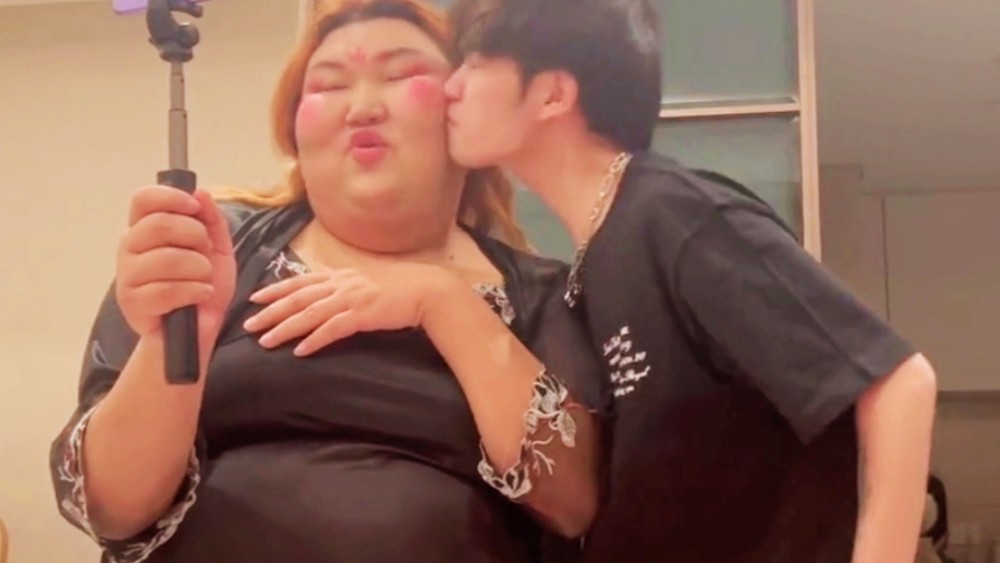 国产精品漂亮美女在线观看