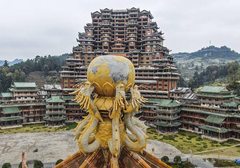 美女的诱惑小说 瞬间扎透了他的美女四肢百骸