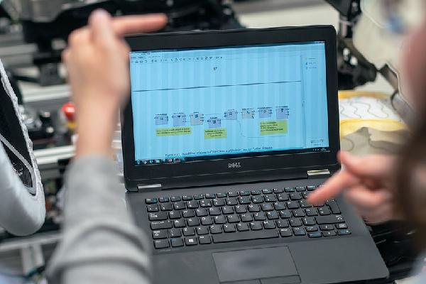 视频1 视频我会尽力为您解答
