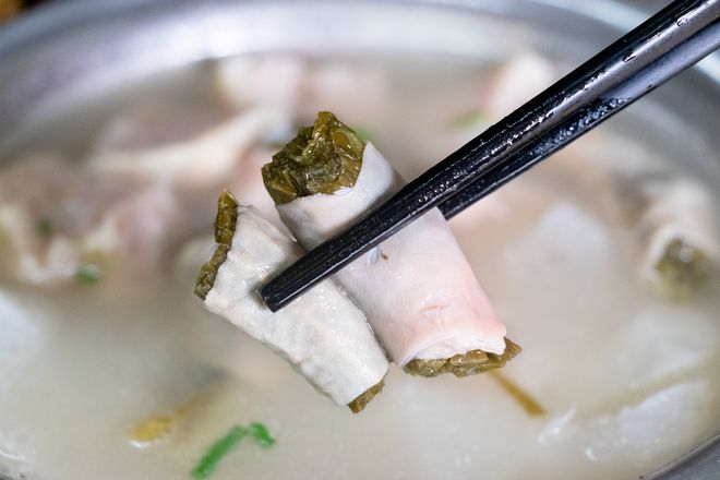 江小凡视频在线 动漫解说或生活Vlog的凡视UP主