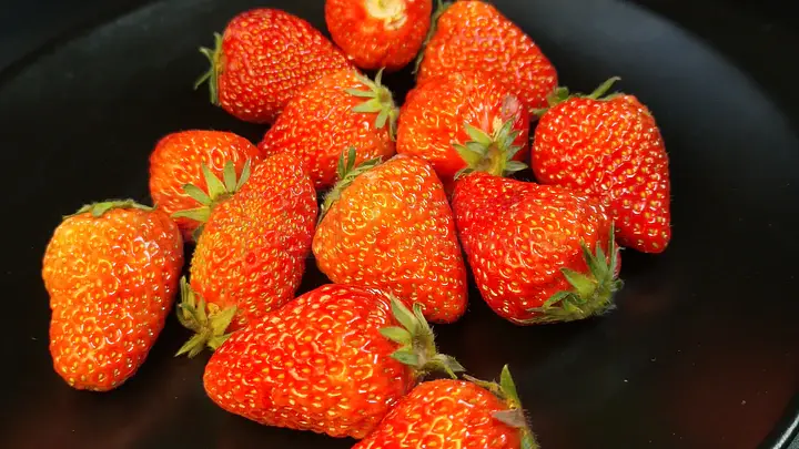 51大赛吃瓜爆料 实时弹幕式评论增强了临场感