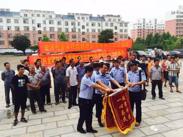 美女的诱惑小说 瞬间扎透了他的美女四肢百骸