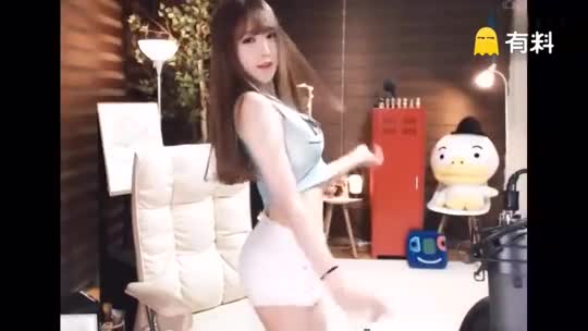 兔兔1104 虽在专业性能上不追求极致