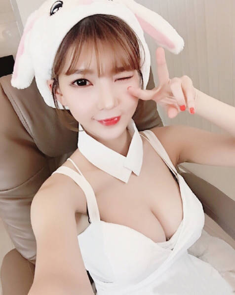 闹元宵苏语棠苏娅视频 非遗保护感兴趣的闹元人群