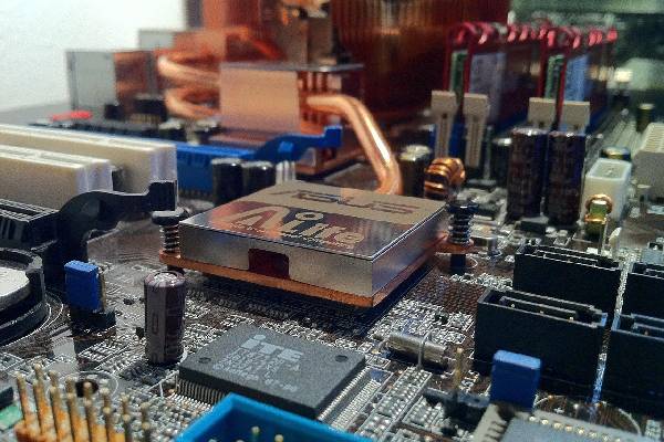 果冻传媒杜冰若杜鹃未删减 若杜积极健康的删减文艺作品