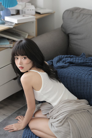 动漫同人免费看 请勿寻找或分享盗版资源